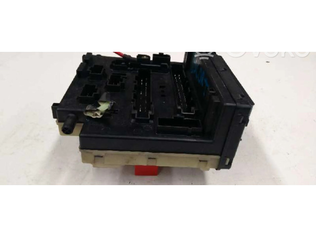 Блок предохранителей 97AG14A073EB Ford Escort