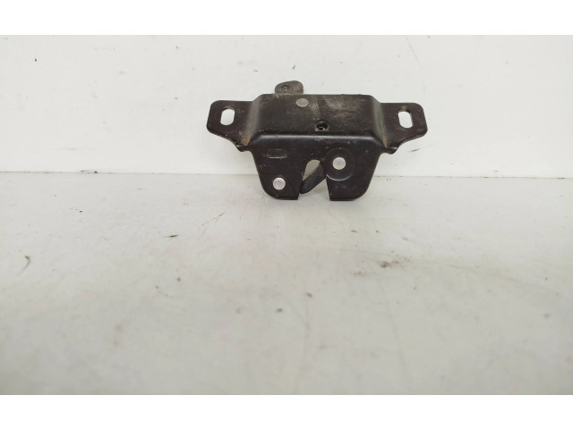 Замок багажника     Peugeot 306  -  года