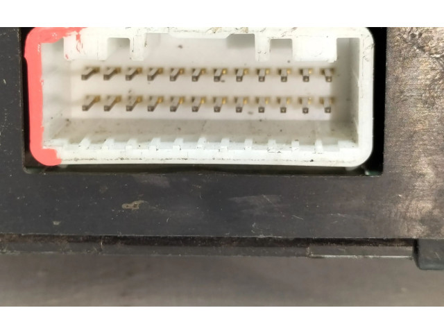 Блок управления климат-контролем 886500F030   Toyota Corolla Verso E121