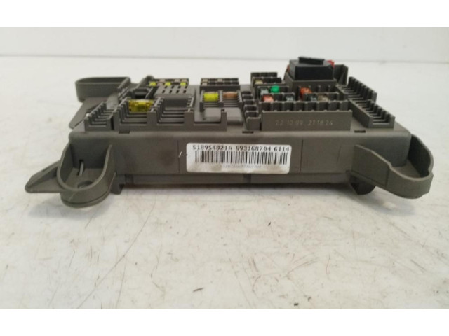 Pojistková skříňka 92779951040101 BMW X6 E71 2010