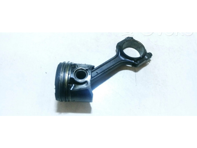 Píst 73502643   Fiat Doblo  pro naftový motor 1.3  