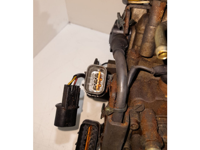 Топливный насос MR577077, 1047003051 Mitsubishi L200