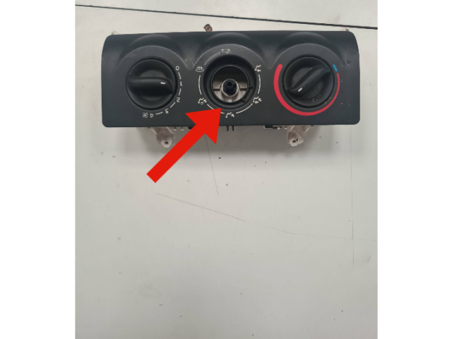 Блок управления климат-контролем A82000200, 69520014   Renault Clio III