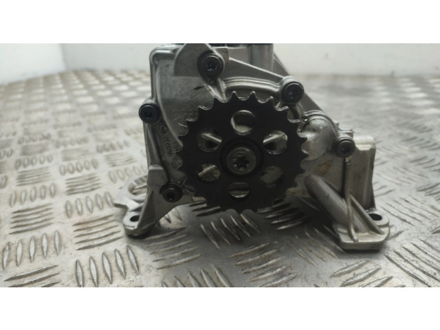 Масляный насос 851375608 BMW 3 F30 F35 F31 2.0