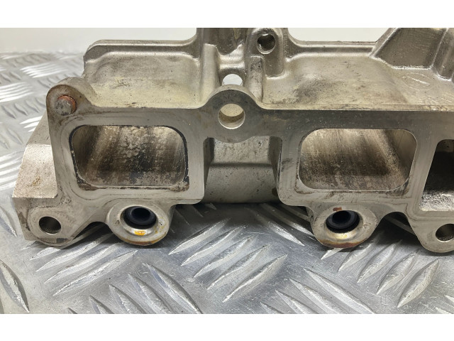 Топливная рампа 06J906051D Audi A1 для двигателя CAXA