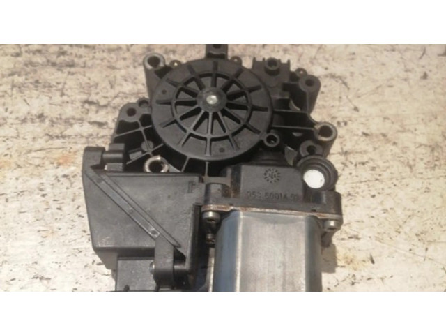 Передний двигатель механизма для подъема окон