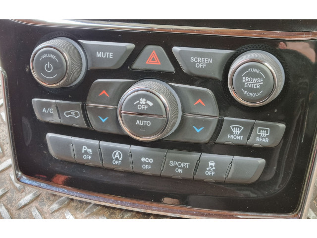 Дисплей 68388550AC, P68388550AC Jeep Grand Cherokee