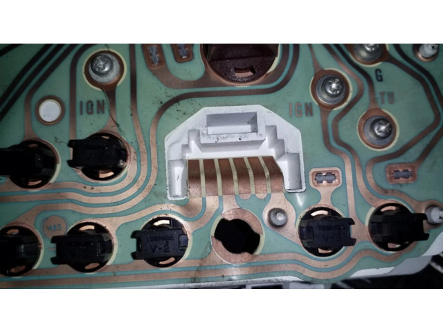 Přístrojová deska Land Rover Freelander 1999 LR0008001, YWY100340