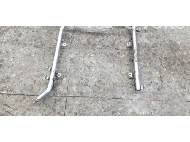 Vstřikovací lišta a1120700095 Mercedes-Benz E W210