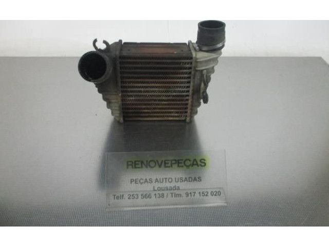 Интеркулер DEFEITO Audi A3 S3 8L