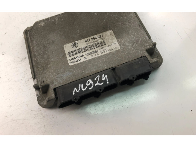 Řídící jednotka 038906013L Volkswagen Lupo 1999