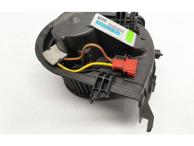 Вентилятор печки    1H1820021, 833658D   Seat Inca (6k)