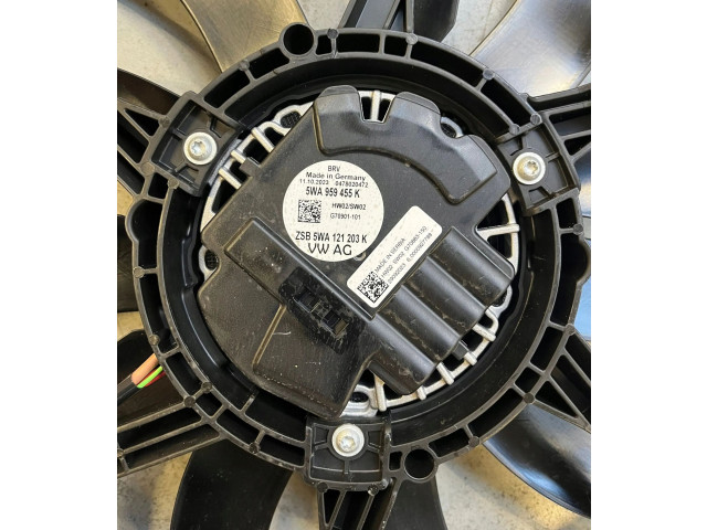 Электрический вентилятор радиаторов       Volkswagen Golf VIII  2019 -  года   