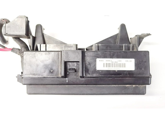 Блок предохранителей 04692114AC, 52561L Jeep Grand Cherokee (WK)