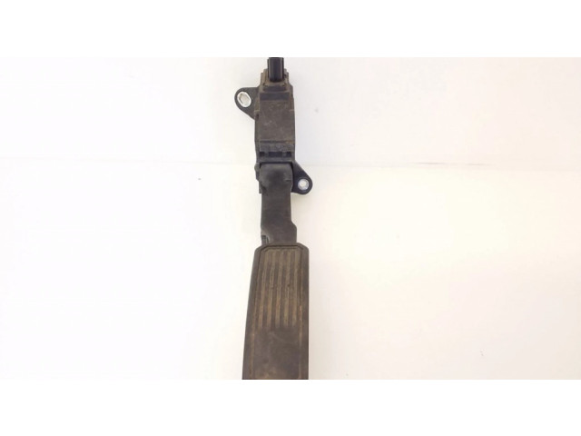 Педаль акселератора