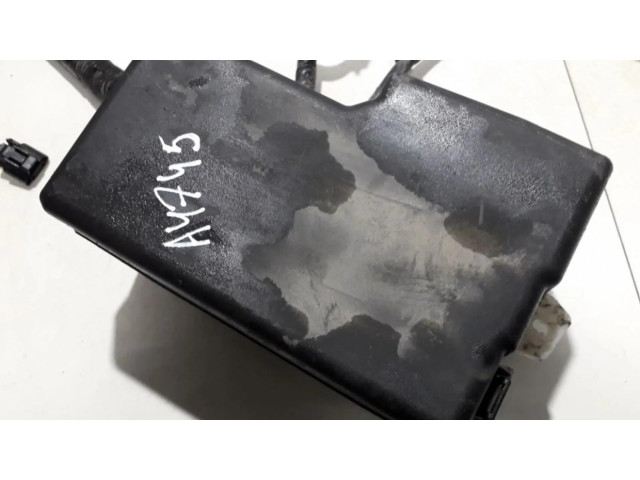   Pojistková skříňka    Mazda 5 2008