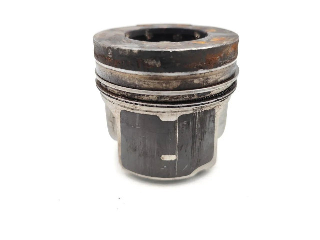 Píst    Ford Transit Custom     