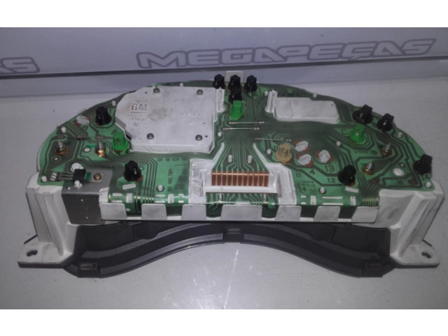 Спидометр (приборный щиток)     81117906, 90534403    Opel Tigra A 