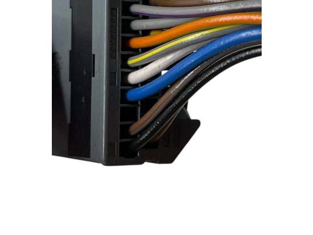 Зеркало электрическое Volvo XC40 - года