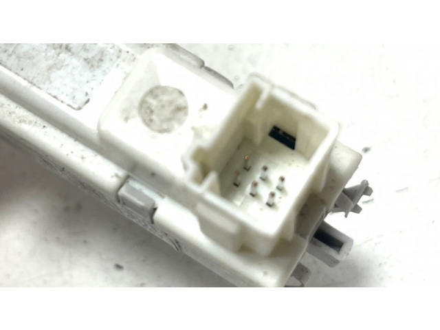 Дисплей 50513905, 30100223 Alfa Romeo Giulietta