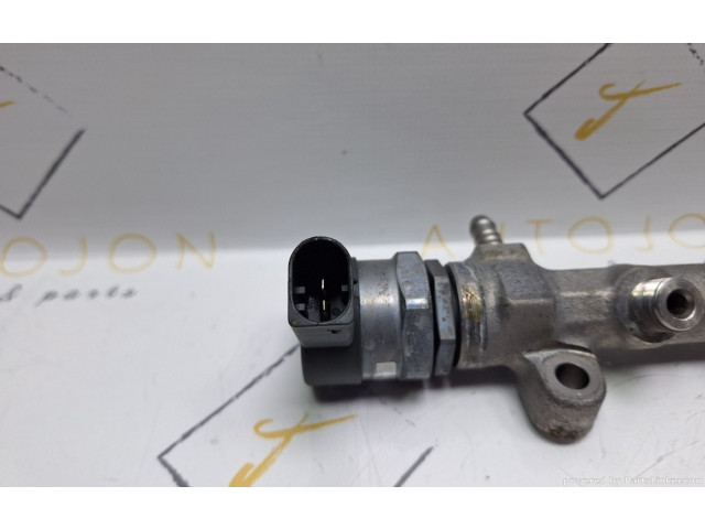 Топливная рампа 04L089B, 04L089B Volkswagen Golf VII