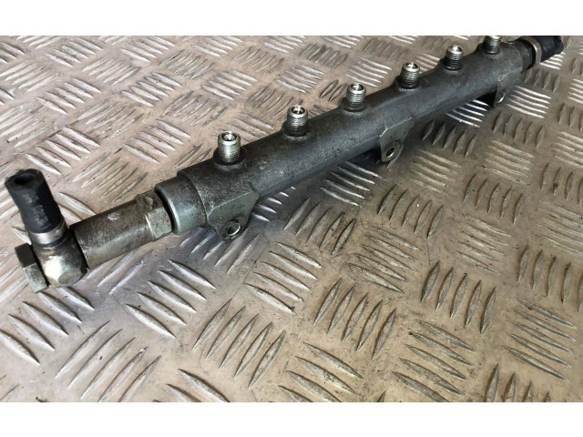 Топливная рампа 8658252 Volvo S80