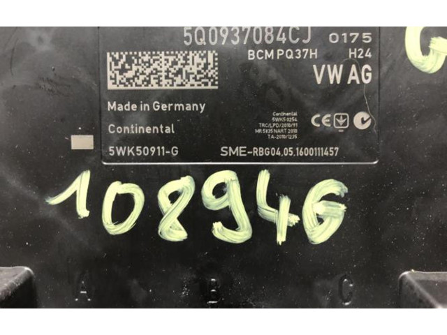 Блок предохранителей 5Q0937084CLZ00, 5Q0937084CLZ00 Volkswagen Golf VII