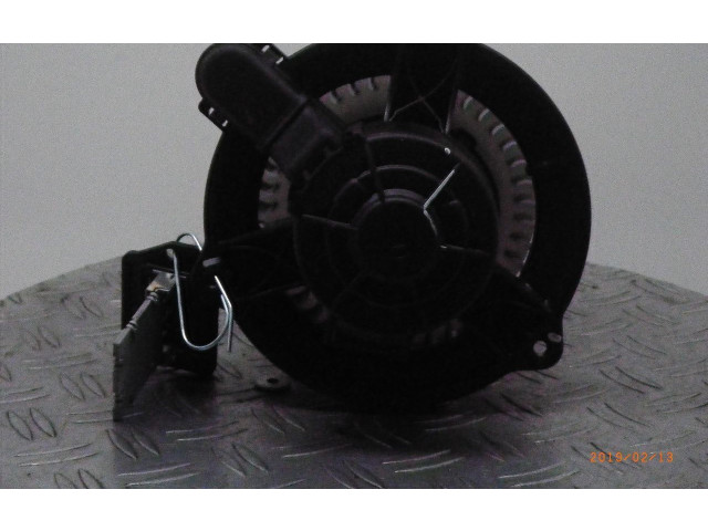 Вентилятор печки       KIA Ceed