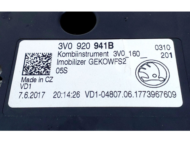 Панель приборов 3V0920941B   Skoda Superb B8 (3V)       