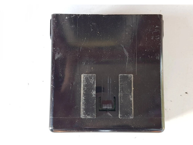 Блок управления MN171302 Mitsubishi L200