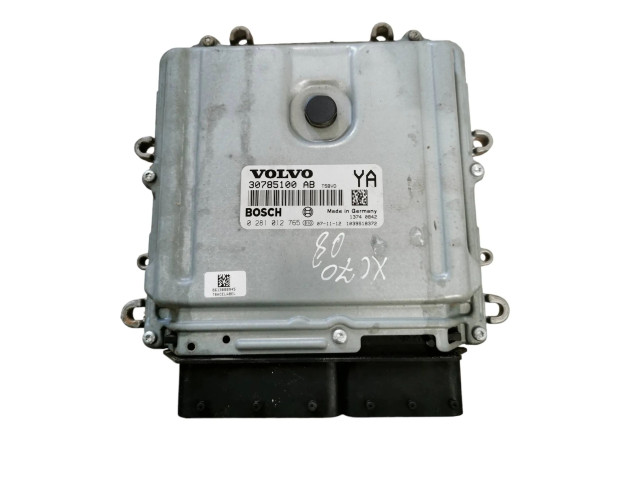 Блок управления двигателя     30785100, 1039S18372    Volvo XC70 