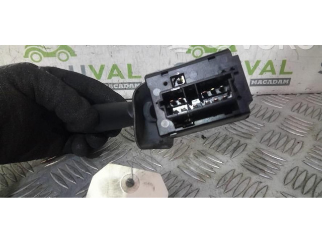 Ручка стеклоочистителей 623961 Citroen Xsara Picasso