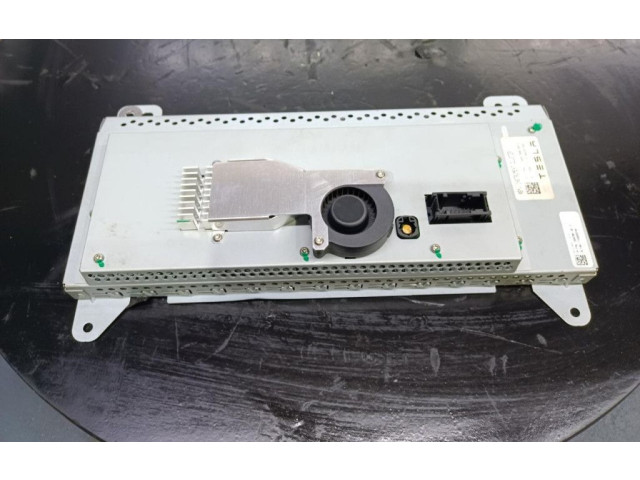 Панель приборов 1004788-00-C, 1004788-00-C Tesla Model S