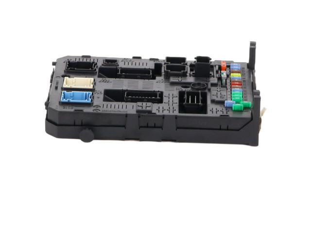 Блок предохранителей 657063 Citroen C5