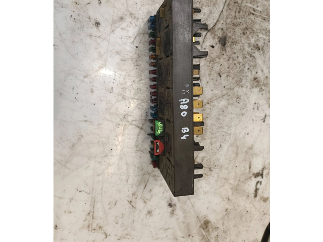 Pojistková skříňka 443941822b Audi 80 90 S2 B4 1993