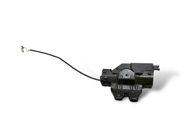 Zámek zadních dveří 8196401 BMW 3 E90 E91 2007