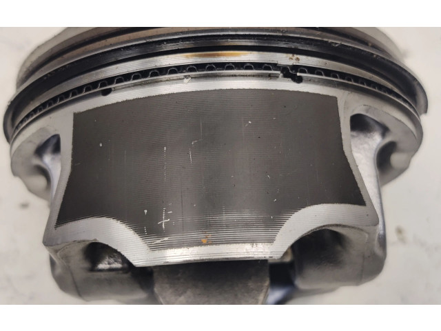 Píst Ford Mustang V