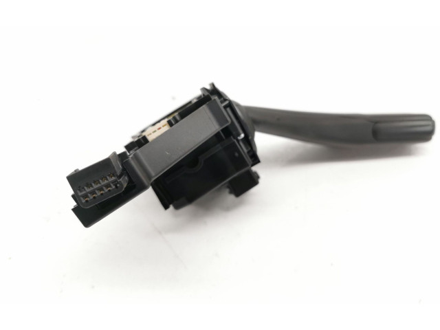 Ручка поворотов/ фонарей 1K0953513G Skoda Octavia Mk2 (1Z)