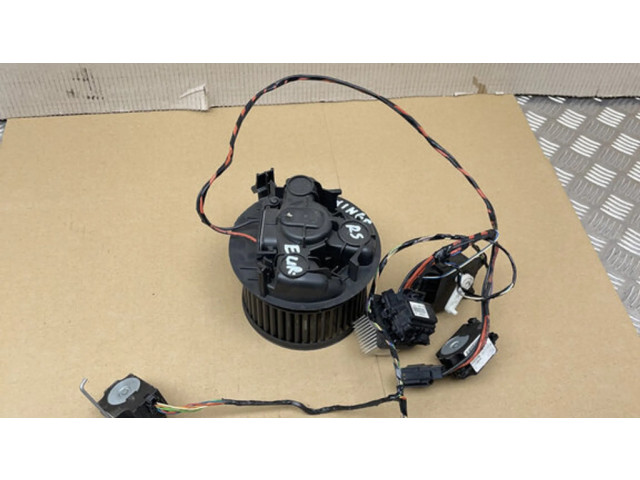 Вентилятор печки    0100968G, N104722T   Renault Twingo II