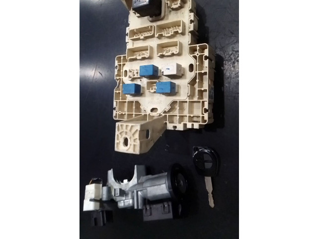 Комплект блоков управления    Suzuki Splash