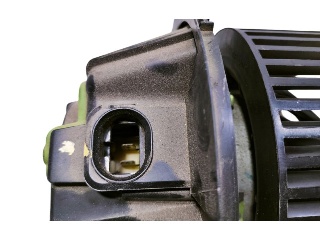 Вентилятор печки    272106020R, N106415P   Dacia Duster