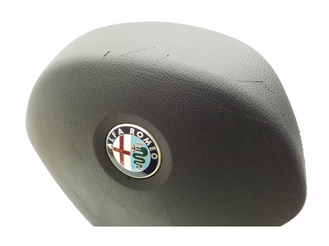 Подушка безопасности водителя 1560915200   Alfa Romeo Giulietta