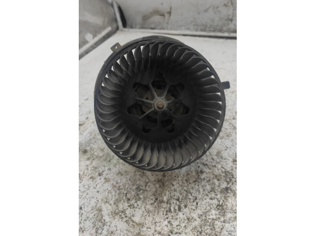 Вентилятор печки Skoda Octavia Mk2 (1Z)