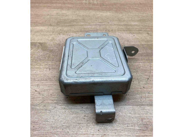 Řídící jednotka GA2A67650, 93M202085 Mazda 626 1983