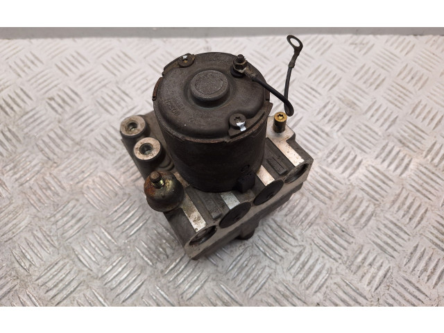 Блок АБС 0265216019, MB950399 Mitsubishi Carisma 1996 - 1999 года