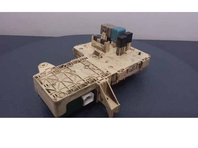 Блок предохранителей  89221-53030, 89221-53030   Lexus IS 200-300    