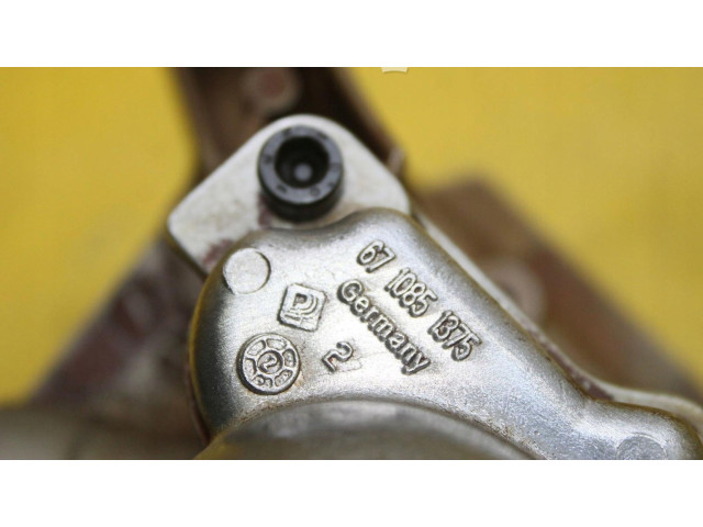 Čerpadlo oleje 077115105J Audi A8 S8 D3 4E