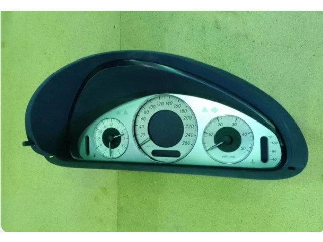 Přístrojová deska  Mercedes-Benz CLK A209 C209 2008 A2095409947  