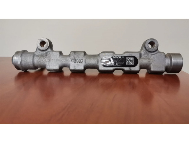 Vstřikovací lišta 0445214145, 8200739701 Renault Master III pro naftový motor 2.3 R9M