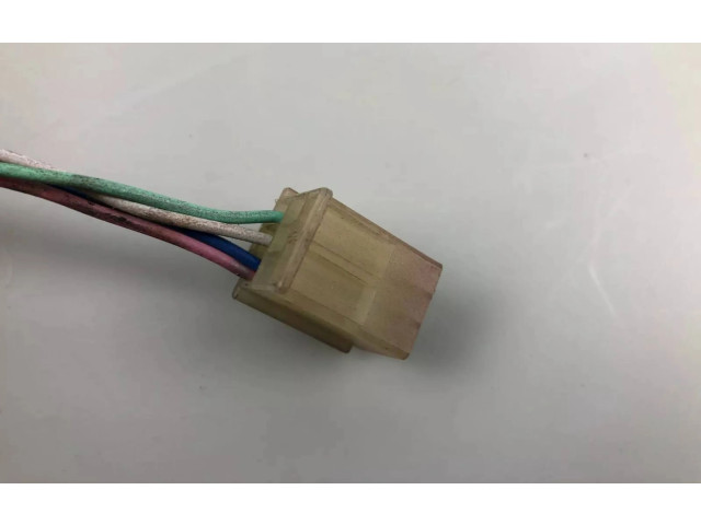 Zpětné zrcátko Subaru Outback 2001 E13013350